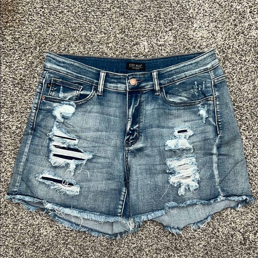 Judy Blue Distressed Jean Shorts in Blue